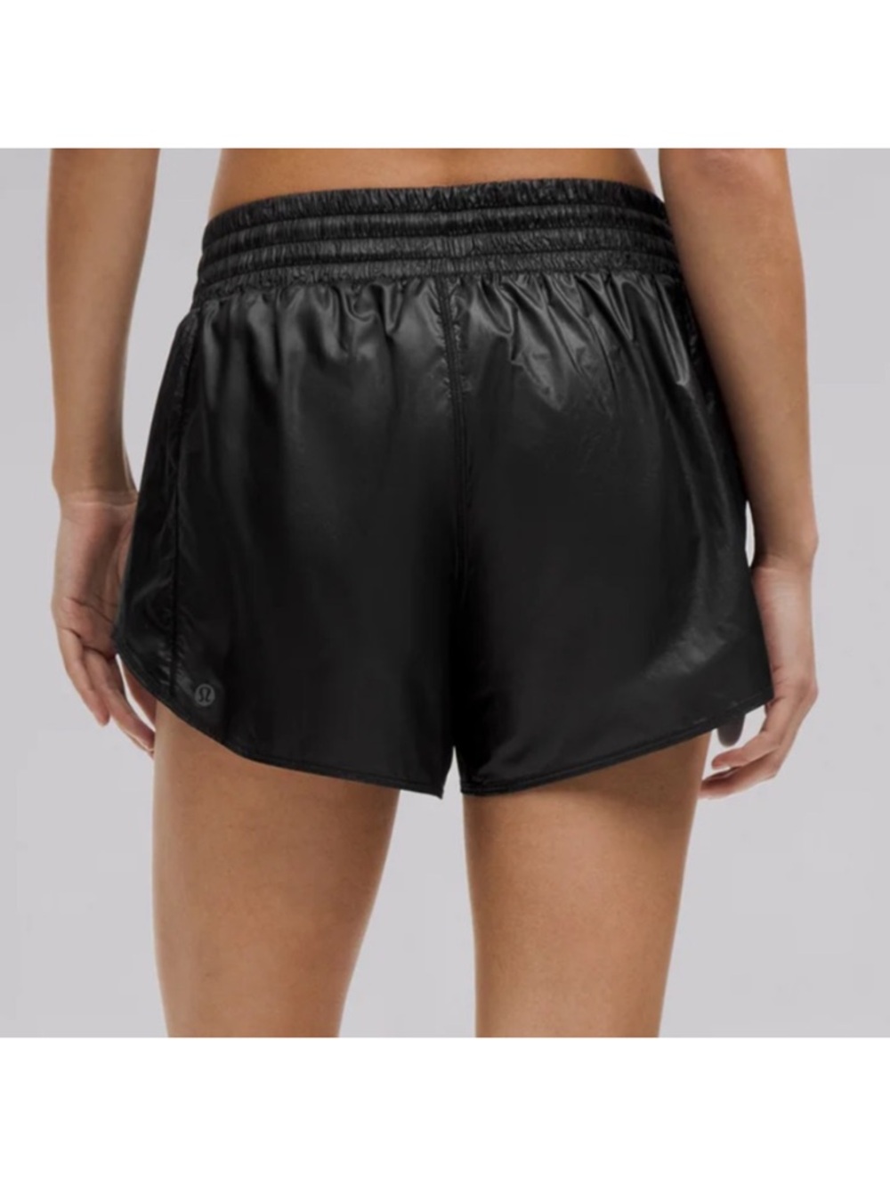 NWT Lululemon Hotty Hot High-Rise Lined Short 4" Matte Sheen peloton 6 8 - Picture 3 of 3